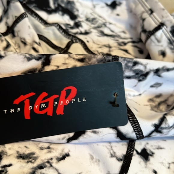 NWT - THE GYM PEOPLE SIZE SM - Picture 7 of 10